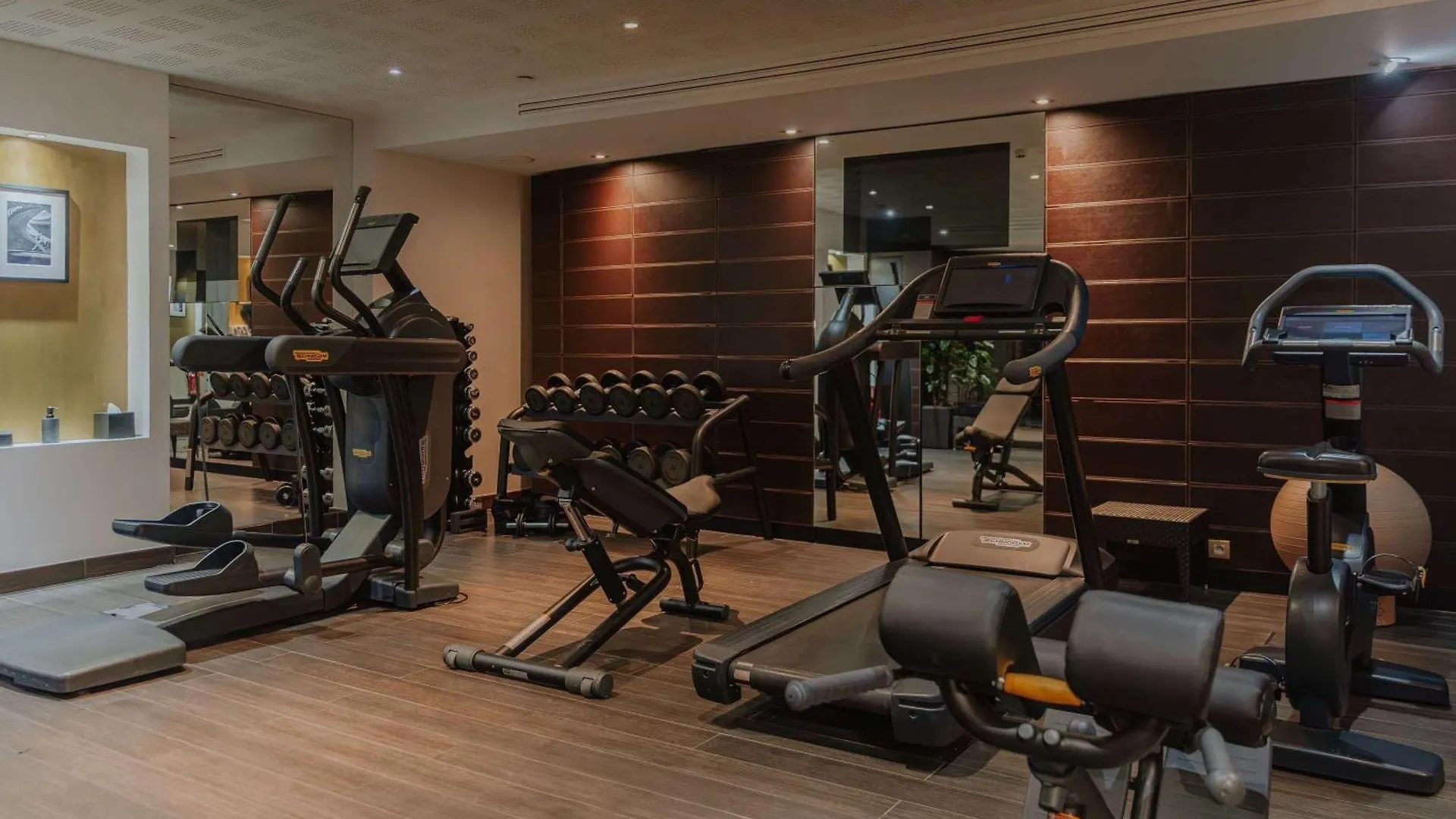 Sofitel Le Faubourg 5* Párizs